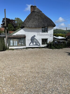 Exterior - Cosy Devon Cottage in a stunning location (Axminster)