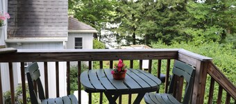 Lakeview Cottage - Guest Cottage on Goodyear lake - close to Baseball Parks.