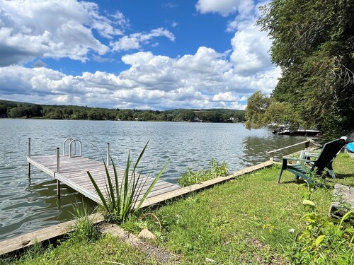 Lakeview Cottage - Guest Cottage on Goodyear lake - close to Baseball Parks.