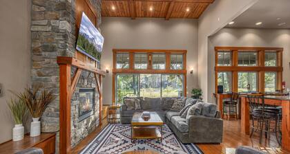 Magical Moments On Hole 12| Home Crafted for Memories + 1Pm Check In/Out