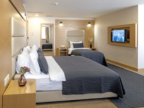 Deluxe Room | Soundproofing, bed sheets - Merlin Hotel Istanbul (Istanbul)