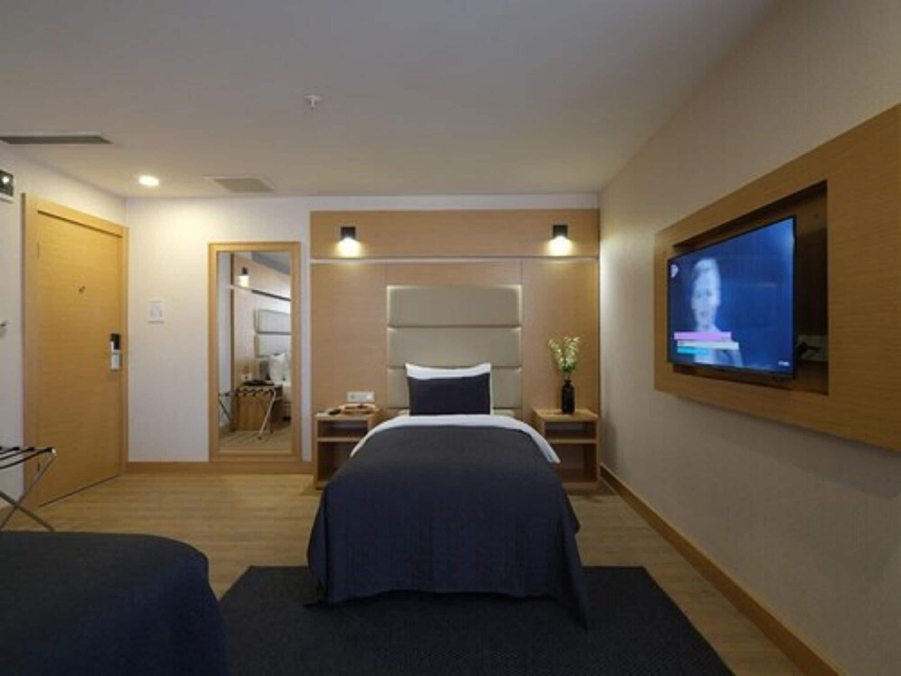 family room | soundproofing, bed sheets