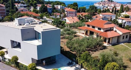 RM luxury villa with pool in Rovinj