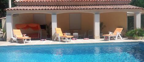 Piscina a l'aire lliure