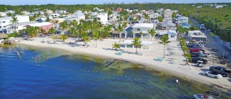 In Strandnähe, Liegestühle