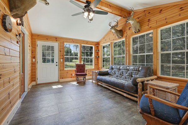 Smart TV, fireplace, video games, stereo