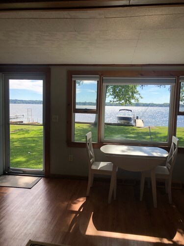 Quiet property on lake Oneida