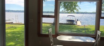 Quiet property on lake Oneida