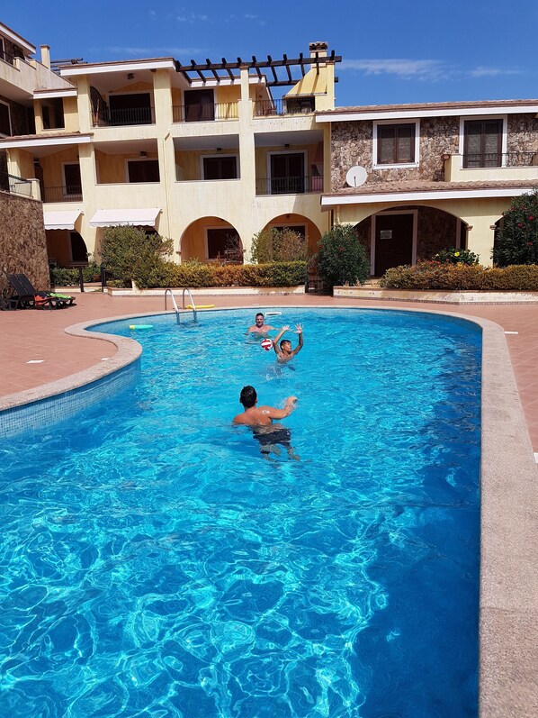 Outdoor pool - Cozy BiBa house in residence with pool (Villasimius)