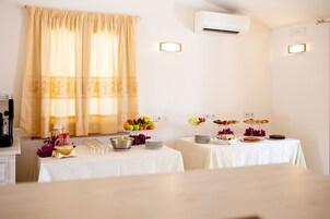 Desayuno buffet incluido todos los días 