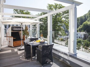 Outdoor dining - Baltic Cloud, Villa Augustine (Binz)