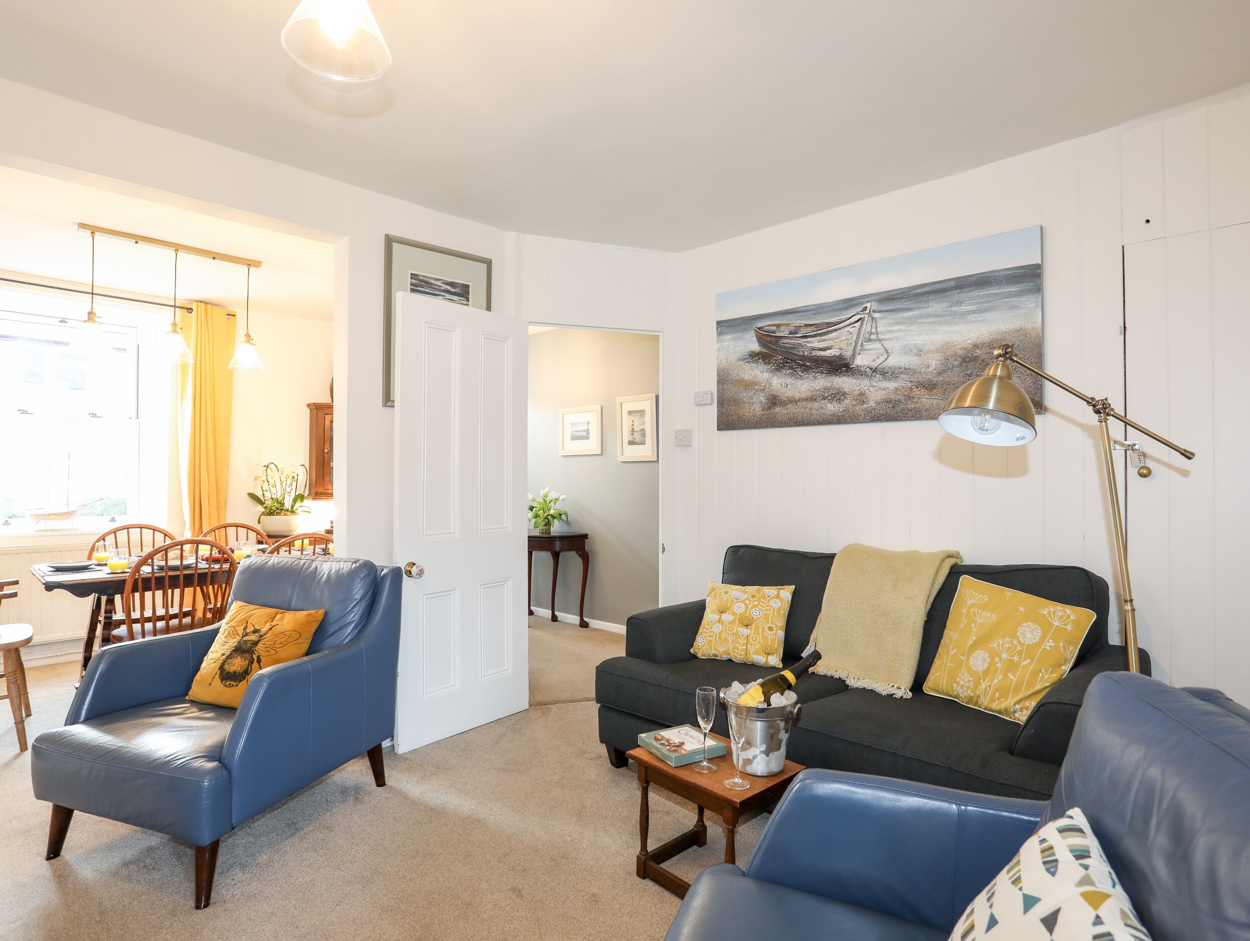 Cottage | Interior