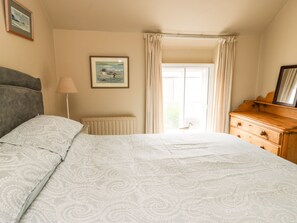 Interior - Silva (Beaumaris)