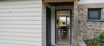 Lyth Valley View at Broom Bank - Gorgeous Views, Dog-friendly