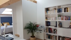 1 bedroom, desk, iron/ironing board, free WiFi