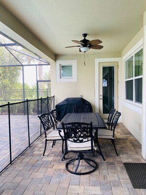 Outdoor dining