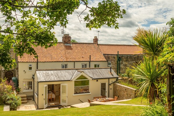 Exterior - Beadale Cottage, Ampleforth, North York Moors (Ampleforth)