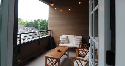 New Downtown Annapolis Condo With Free Parking