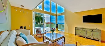 Coastal View- 2 BR with amazing ocean views