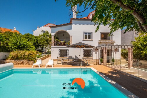 #062 Cozy Lemon Studio by Home Holidays