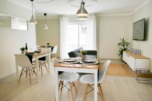 Dining - SunsetRiver Guesthouse (Portimão)