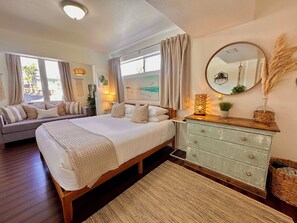 1 bedroom, iron/ironing board, travel cot, free WiFi