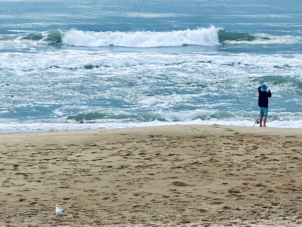 Beach nearby, sun-loungers