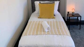 3 chambres, fer et planche Ă repasser, accĂšs Internet, draps fournis