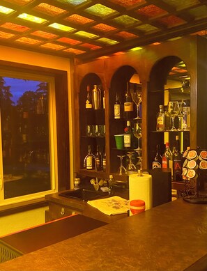 Bar (in der Unterkunft)