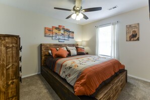3 chambres, fer et planche à repasser, Wi-Fi gratuit, draps fournis