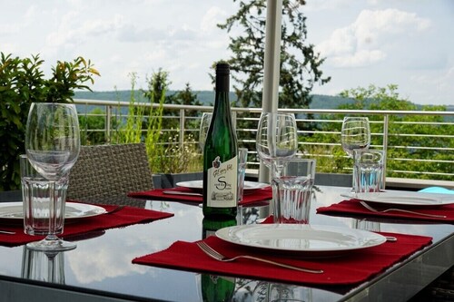 Penthouse Trier mit Großer Dachterrasse und Aussicht Über Trier