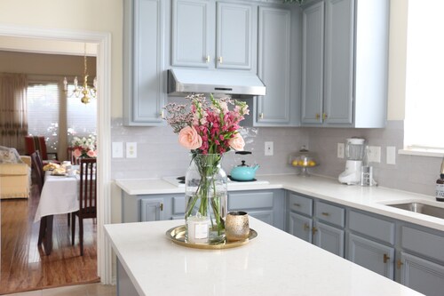 Family Friendly Home Convenient to everything!