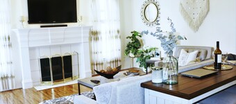 Family Friendly Home Convenient to everything!