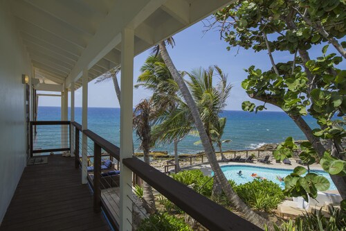 Oceanfront.  Saltwater Pool. Walk to Cane Bay Beach & Restaurants.