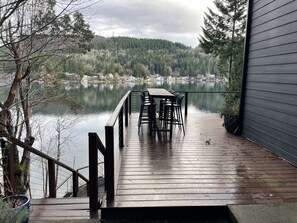 Outdoor dining - The Lookout at Summit Lake (Olympia)