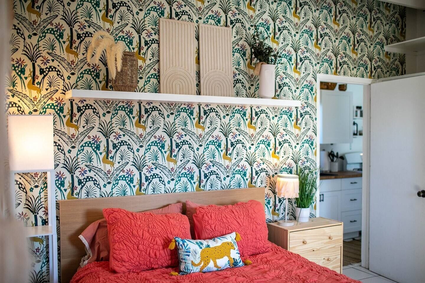 1 多间卧室、熨斗/熨衣板、WiFi、床单