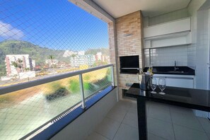Property grounds - EXCELLENT APARTMENT 47 - with sea view, absolute hygiene, we have other options. (Ubatuba)