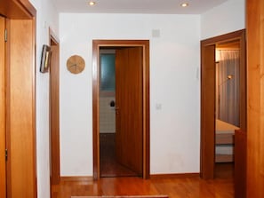 Interior - Rex App. 3 by Interhome (Locarno)