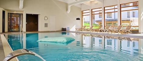 Piscine extérieure, piscine chauffée