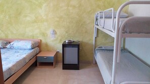 1 dormitori, roba de llit i habitacions accessibles amb cadira de rodes