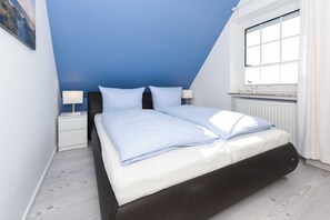 2 slaapkamers, reisbedje, wifi