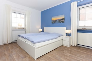 2 Schlafzimmer, Reisekinderbett, WLAN