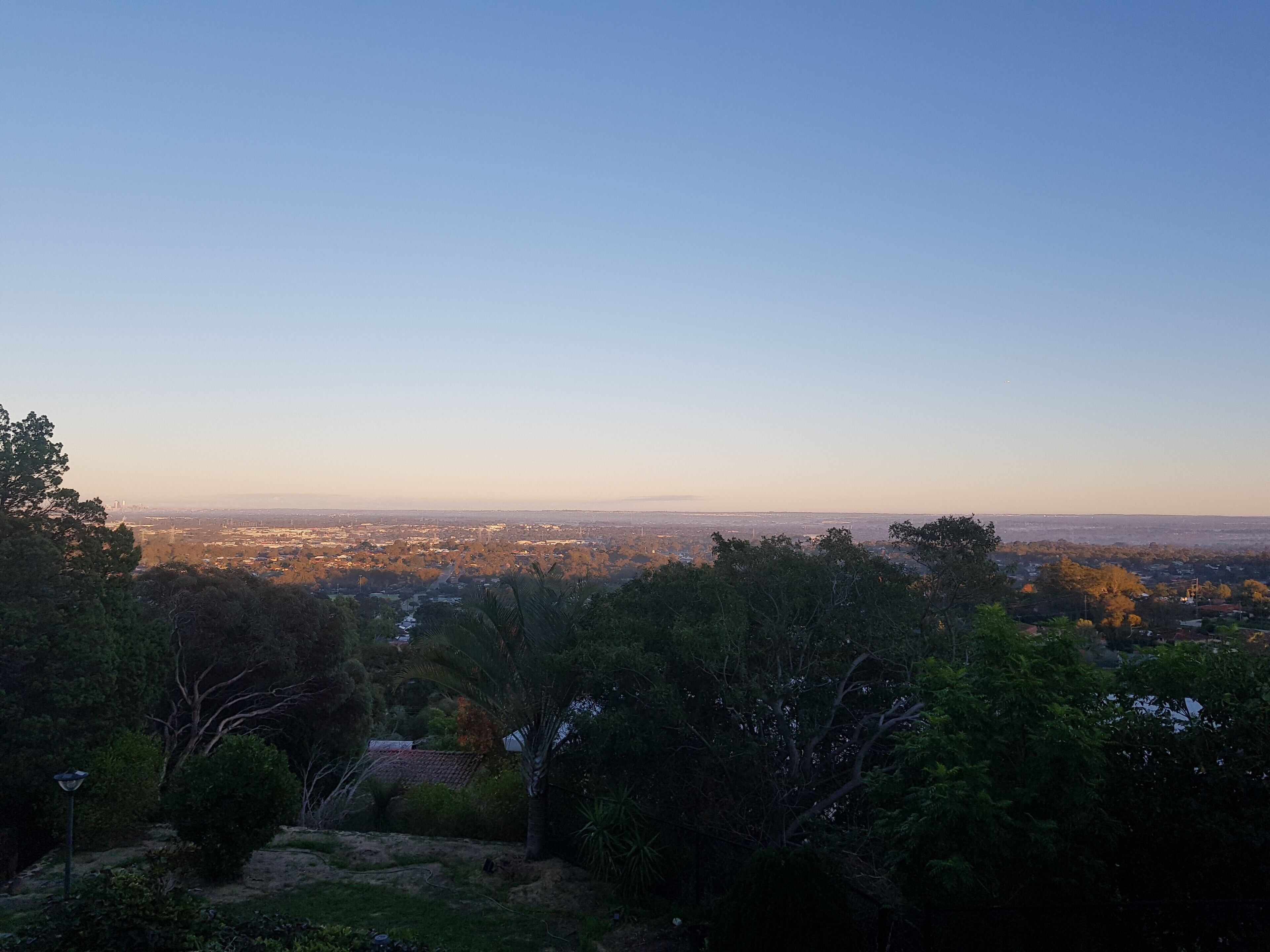 Accommodation on the escarpment of Perth Hills - incredible views and sunsets   — image 24
