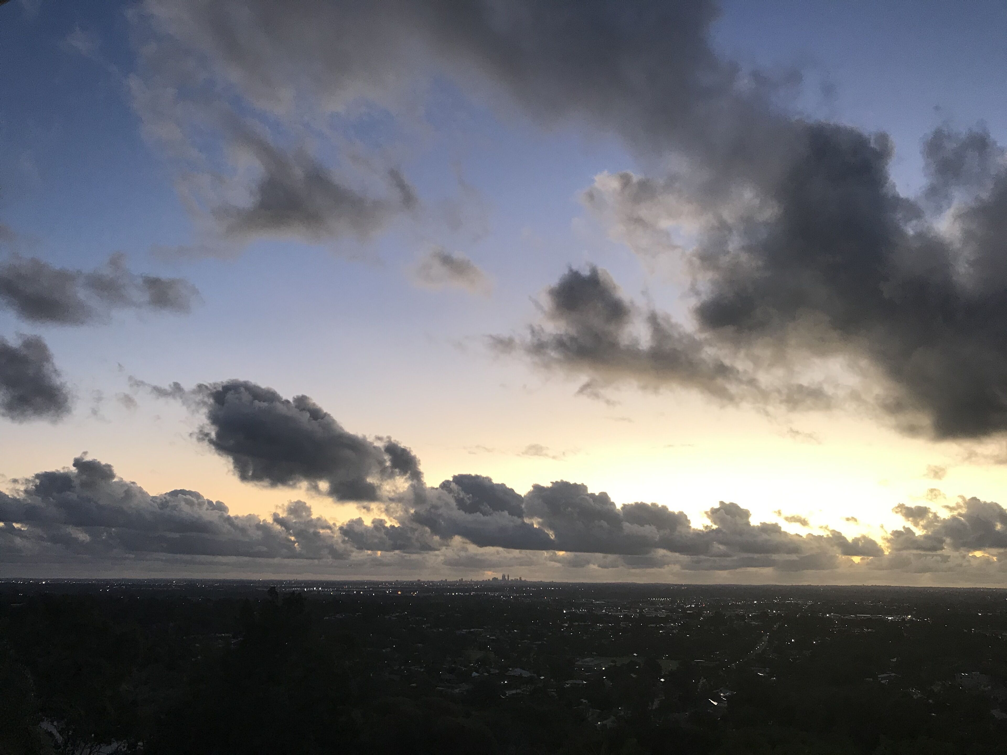 Accommodation on the escarpment of Perth Hills - incredible views and sunsets   — image 7