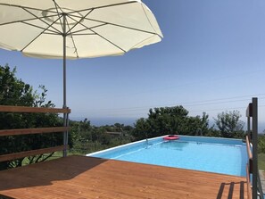 Outdoor pool - Independent apartment, for relaxing holidays, with views between the sea and Etna (Santa Venerina)