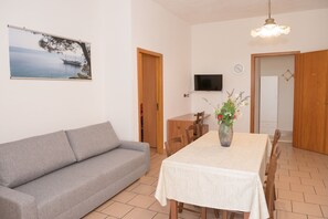 TV connectée, baby-foot, table de tennis de table