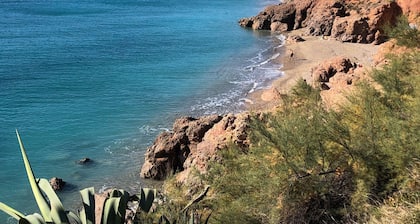 Apartment T2 Duplex any comfort 150 m beach of the Corniche