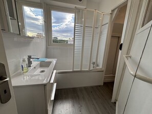 Hair dryer, towels
