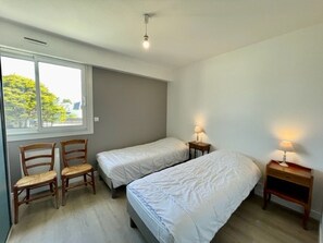 1 室のベッドルーム、WiFi (無料)