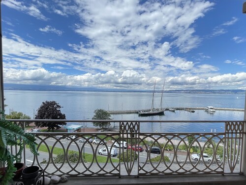 Lovely apartment in Évian-les-Bains, pets allowed